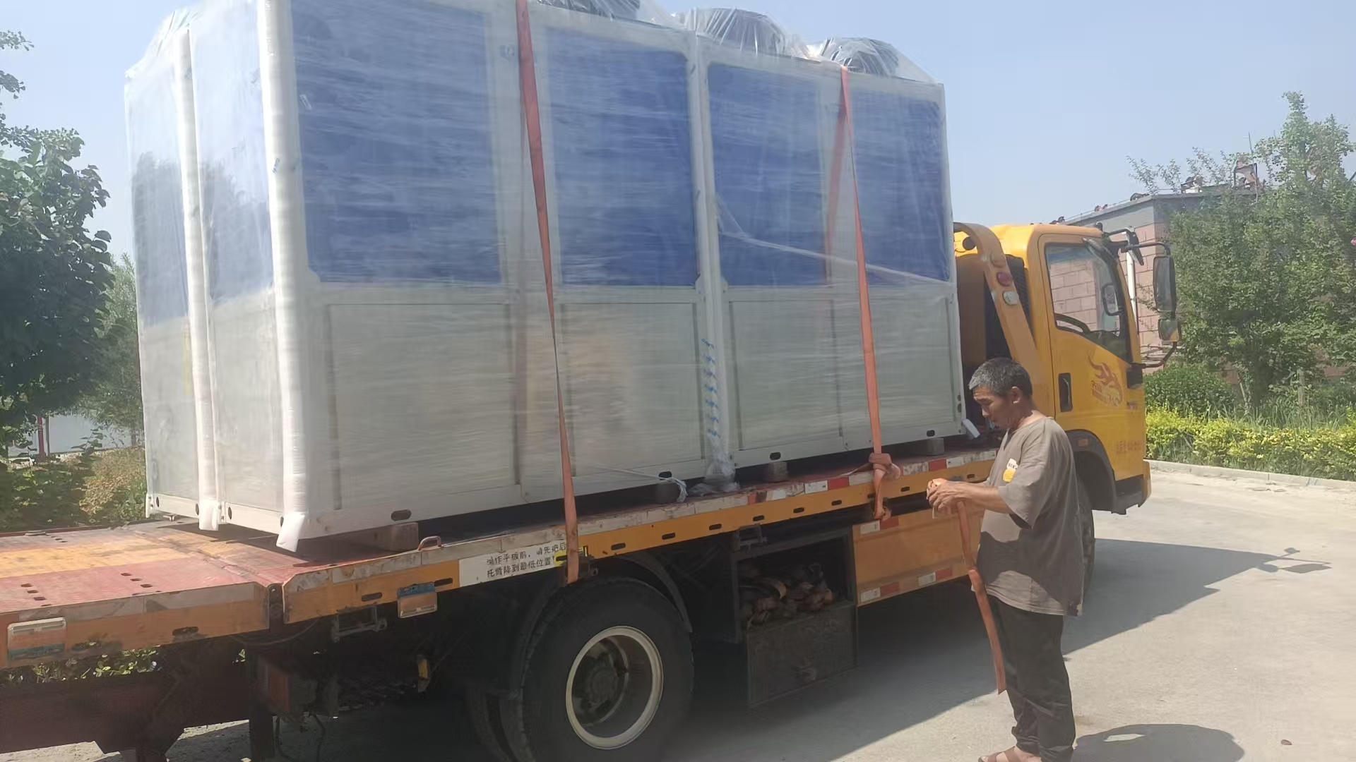 如何计算泳池的加热功率？